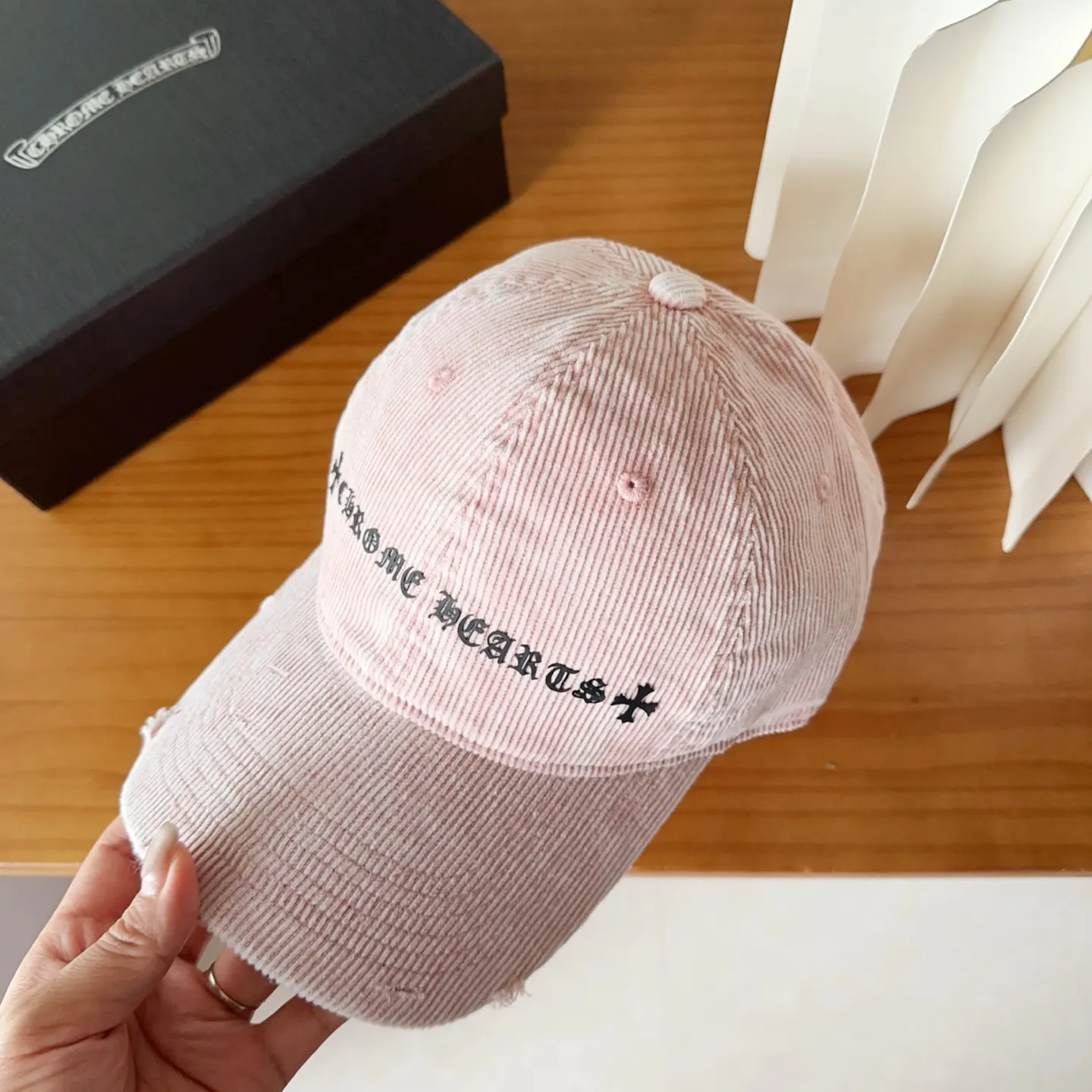 💰56 Chrome Hearts 💓Early autumn Korean style fashion retro distressed hole hat wear design versatile baseball cap peaked cap